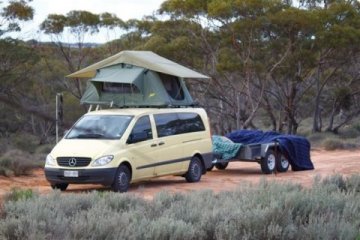 Australia (Lake Gilles Conservation Park)